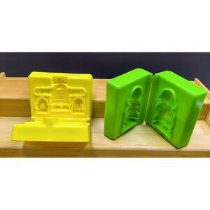 Vintage Kenner Play Doh Molds Fireman Fire Hydrant Dog Child 1970s GMFGI